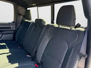Ram 1500 2025 4x4 Big Horn cabina Dual Cab de 4 puertas, carrocería corta de 5.6 pies