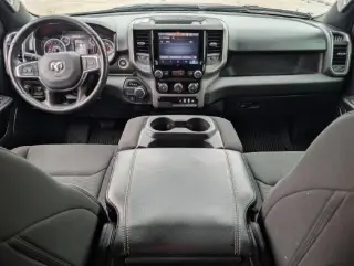 Ram 1500 2025 4x2 Tradesman 4dr Cabina Cuadrada Cuádruple Quad 6.4 pies PT Camioneta