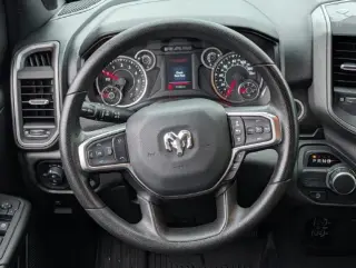 Ram 1500 2025 4x2 Tradesman 4dr Cabina Cuadrada Cuádruple Quad 6.4 pies PT Camioneta