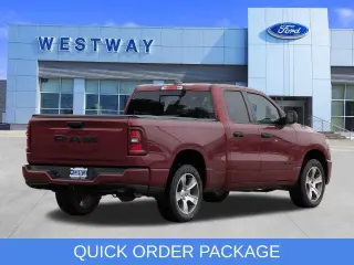 Ram 1500 2025 4x2 Tradesman 4dr Cabina Cuadrada Cuádruple Quad 6.4 pies PT Camioneta