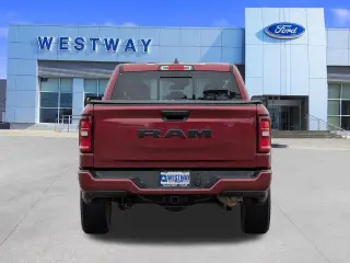 Ram 1500 2025 4x2 Tradesman 4dr Cabina Cuadrada Cuádruple Quad 6.4 pies PT Camioneta