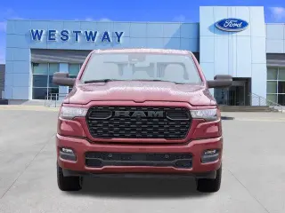 Ram 1500 2025 4x2 Tradesman 4dr Cabina Cuadrada Cuádruple Quad 6.4 pies PT Camioneta