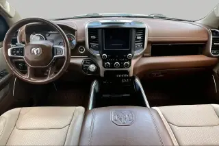 Ram 1500 2019 4x4 Laramie 4dr Crew Cab 5.6 ft. SB Pickup