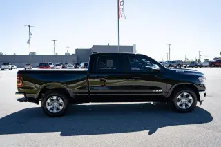 Ram 1500 2022 4x2 Laramie 4p Crew Cab 6.4 ft. SB Pickup