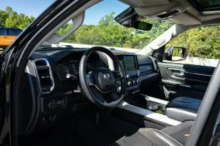 Ram 1500 2022 4x2 Laramie 4p Crew Cab 6.4 ft. SB Pickup