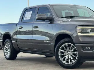 Ram 1500 2023 4x2 Laramie 4p Cab Tripa de Equipo 5.6 ft. SB Pickup