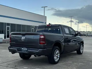 Ram 1500 2023 4x2 Laramie 4p Cab Tripa de Equipo 5.6 ft. SB Pickup