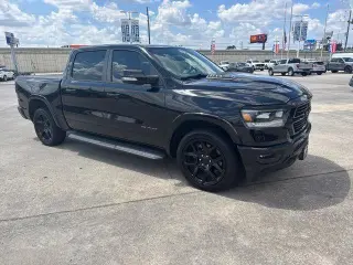 Ram 1500 2022 4x2 Laramie 4p Cab 5.6 ft. SB Pickup