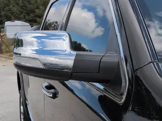 Ram 1500 2022 4x2 Limitada 4p Crew Cab 5.6 ft. SB Camioneta