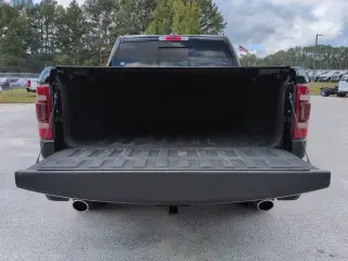 Ram 1500 2022 4x2 Limitada 4p Crew Cab 5.6 ft. SB Camioneta