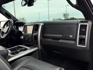 Ram 1500 2016 4x4 Laramie Limited 4dr Crew Cab 5.5 ft. SB Pickup