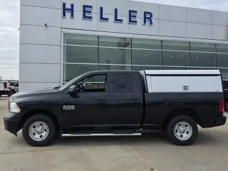 Ram 1500 2016 4x4 Tradesman 4 puertas Quad Cab 6.3 ft. SB Pickup