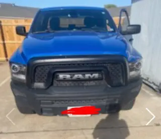 Ram 1500 Classic 2023 4x2 SLT 4 puertas Quad Cab Pickup 6.3 ft. SB