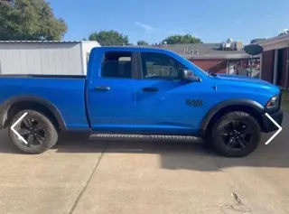 Ram 1500 Classic 2023 4x2 SLT 4 puertas Quad Cab Pickup 6.3 ft. SB