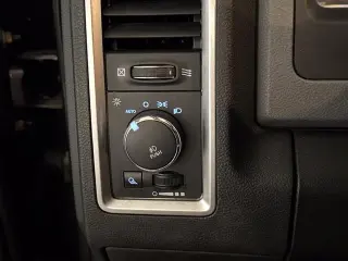 Ram 1500 2014 4x2 SLT 4dr Quad Cab 6.3 ft. SB Pickup