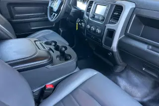 Ram 1500 Classic 2023 4x2 Tradesman 4p Quad Cab 6.3 ft. CB Pickup
