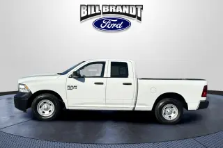 Ram 1500 Classic 2023 4x2 Tradesman 4p Quad Cab 6.3 ft. CB Pickup