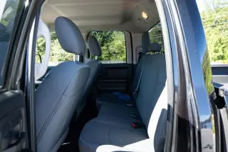 Ram 1500 2015 4x2 Express 4p Cuadro Cab 6.3 ft. CB Camioneta de carga