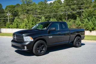 Ram 1500 2015 4x2 Express 4p Cuadro Cab 6.3 ft. CB Camioneta de carga