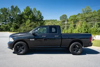 Ram 1500 2015 4x2 Express 4p Cuadro Cab 6.3 ft. CB Camioneta de carga
