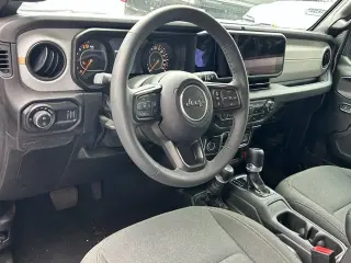 Jeep Gladiator 2025 4x4 Sport 4dr Crew Cab 5.0 ft. SB