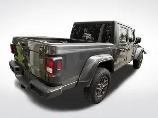 Jeep Gladiator 2025 4x4 Sport 4dr Crew Cab 5.0 ft. SB