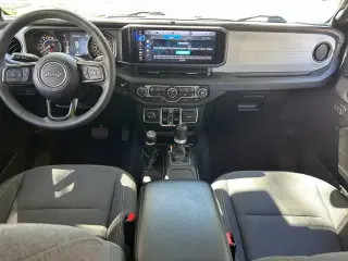 Jeep Gladiator 2025 4x4 Sport 4p. Cabina Tripla 5.0 ft. CB
