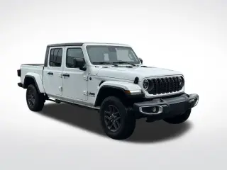 Jeep Gladiator 2025 4x4 Sport 4dr Crew Cab 5.0 ft. CB