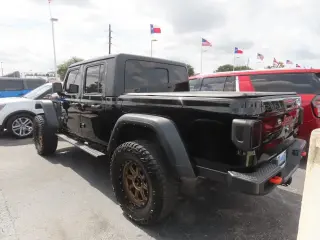 Jeep Gladiator 2022 4x4 Mojave 4dr Crew Cab 5.0 ft. SB