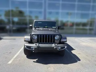 Jeep Gladiator 2023 4x4 Sport 4dr Crew Cab 5.0 ft. SB
