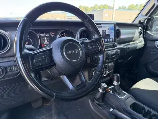 Jeep Gladiator 2022 4x4 Sport 4dr Crew Cab 5.0 ft. SB