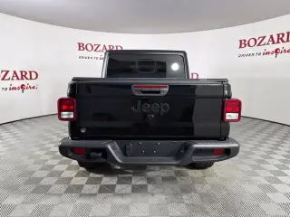 Jeep Gladiator 2024 4x4 Sport 4dr Crew Cab 5.0 ft. SB