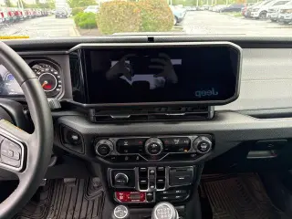 Jeep Gladiator 2024 4x4 Sport 4dr Crew Cab 5.0 ft. SB