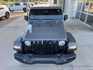 Jeep Gladiator 2022 4x4 Sport 4dr Crew Cab 5.0 ft. SB