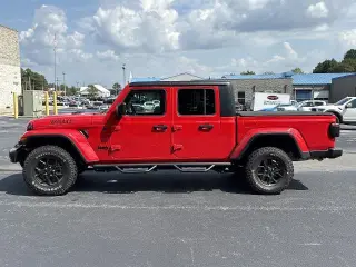 Jeep Gladiator 2024 4x4 Sport 4dr Crew Cab 5.0 ft. CB