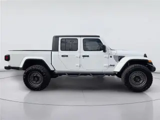 Jeep Gladiator 2022 4x4 Sport 4dr Crew Cab 5.0 ft. SB