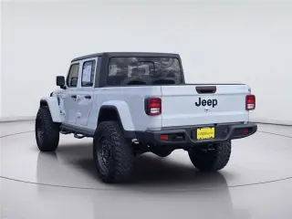 Jeep Gladiator 2022 4x4 Sport 4dr Crew Cab 5.0 ft. SB