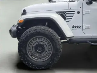 Jeep Gladiator 2022 4x4 Sport 4dr Crew Cab 5.0 ft. SB