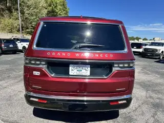 Jeep Grand Wagoneer 2023 4x4 Serie II 4p SUV