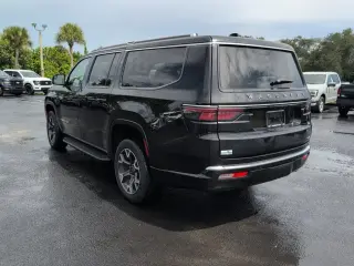 Jeep Wagoneer L 2024 4x4 Serie III 4p SUV
