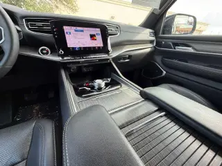 Jeep Wagoneer L 2024 4x4 Serie II 4p SUV