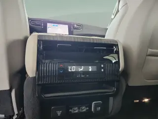 Jeep Wagoneer L 2024 4x2 Serie II 4p SUV