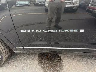Jeep Grand Cherokee 2023 4x4 Overland 4xe 4p SUV