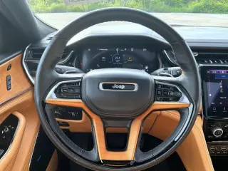 Jeep Grand Cherokee L 2025 4x4 Summit 4dr SUV