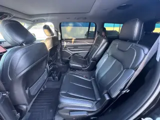 Jeep Grand Cherokee L 2023 4x4 Limited 4p SUV