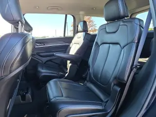 Jeep Grand Cherokee L 2023 4x4 Limited 4dr SUV