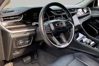 Jeep Grand Cherokee L 2022 4x4 Limited 4dr SUV