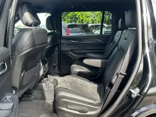 Jeep Grand Cherokee L 2025 4x2 Laredo 4p SUV