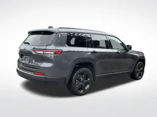 Jeep Grand Cherokee L 2025 4x2 Laredo 4p SUV
