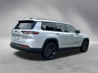 Jeep Grand Cherokee L 2025 4x2 Laredo 4dr SUV